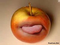 Смешное яблоко с языком